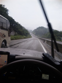 ●能登半島…、久々の雨降りです。o(^-^)o 車の下回