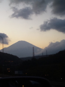 ●富士山が見えて来ました。(^_-) -☆静岡県に侵入