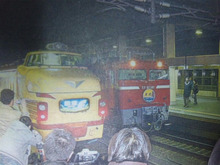 ●寝台特急「北陸」と、急行「能登」が金沢駅で並ん